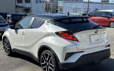 Toyota C-HR I рестайлинг, 2016 год, 1 473 000 рублей, 8 фотография