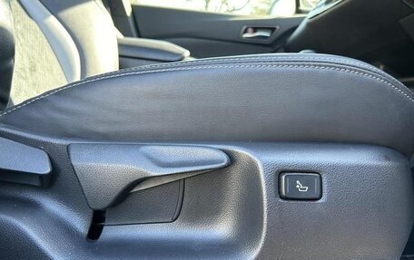 Toyota C-HR I рестайлинг, 2016 год, 1 473 000 рублей, 13 фотография