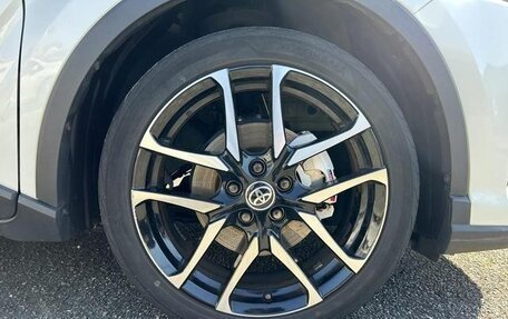 Toyota C-HR I рестайлинг, 2016 год, 1 473 000 рублей, 22 фотография