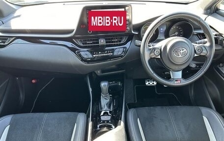 Toyota C-HR I рестайлинг, 2016 год, 1 473 000 рублей, 26 фотография