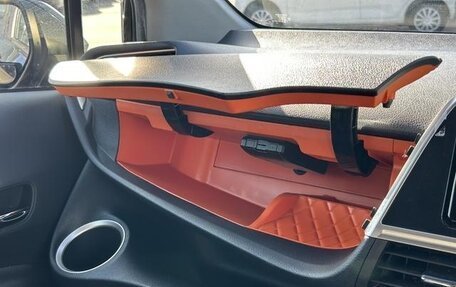 Toyota Sienta II, 2017 год, 1 219 000 рублей, 26 фотография