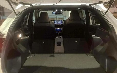 Toyota Yaris Cross, 2023 год, 1 793 000 рублей, 20 фотография