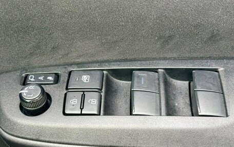 Toyota Yaris Cross, 2023 год, 1 855 000 рублей, 27 фотография