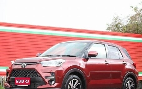 Toyota Raize I, 2022 год, 1 432 000 рублей, 3 фотография