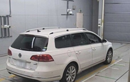 Volkswagen Passat B7, 2013 год, 890 000 рублей, 2 фотография