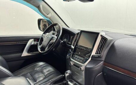 Toyota Land Cruiser 200, 2016 год, 5 185 000 рублей, 11 фотография