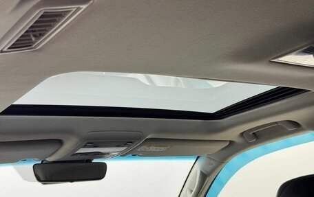 Toyota Land Cruiser 200, 2016 год, 5 185 000 рублей, 13 фотография