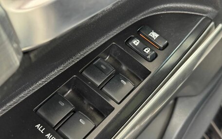 Toyota Land Cruiser 200, 2016 год, 5 185 000 рублей, 16 фотография