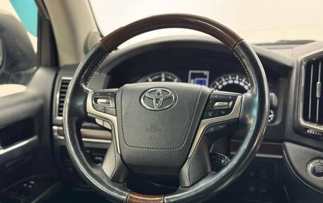 Toyota Land Cruiser 200, 2016 год, 5 185 000 рублей, 18 фотография