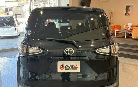 Toyota Sienta II, 2022 год, 1 425 000 рублей, 4 фотография