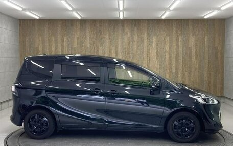 Toyota Sienta II, 2022 год, 1 425 000 рублей, 13 фотография