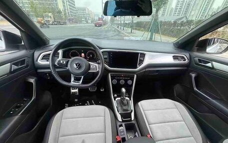 Volkswagen T-Roc I, 2022 год, 1 650 000 рублей, 6 фотография