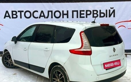 Renault Scenic III, 2010 год, 549 888 рублей, 2 фотография