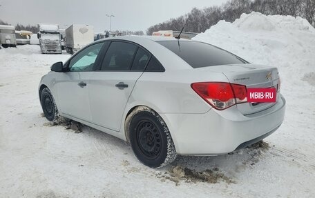 Chevrolet Cruze II, 2009 год, 585 000 рублей, 8 фотография
