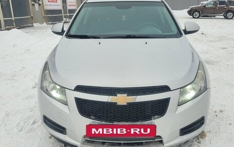 Chevrolet Cruze II, 2009 год, 585 000 рублей, 16 фотография