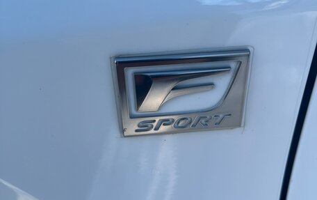 Lexus RX IV рестайлинг, 2018 год, 4 300 000 рублей, 9 фотография