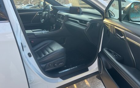 Lexus RX IV рестайлинг, 2018 год, 4 300 000 рублей, 24 фотография