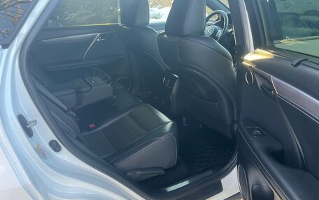Lexus RX IV рестайлинг, 2018 год, 4 300 000 рублей, 23 фотография