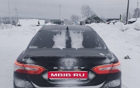 Toyota Camry, 2018 год, 2 350 000 рублей, 6 фотография