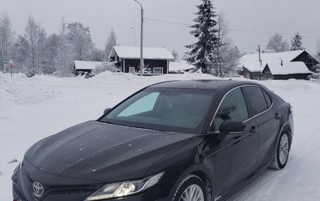 Toyota Camry, 2018 год, 2 350 000 рублей, 3 фотография