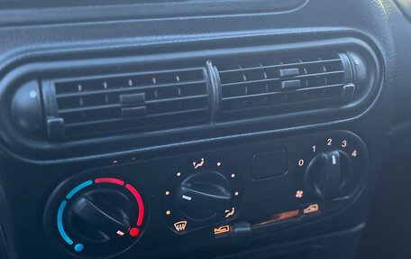 Chevrolet Niva I рестайлинг, 2019 год, 779 000 рублей, 15 фотография