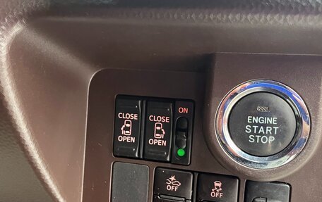 Toyota Roomy I, 2017 год, 1 099 888 рублей, 13 фотография