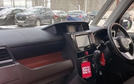 Toyota Roomy I, 2017 год, 1 099 888 рублей, 14 фотография