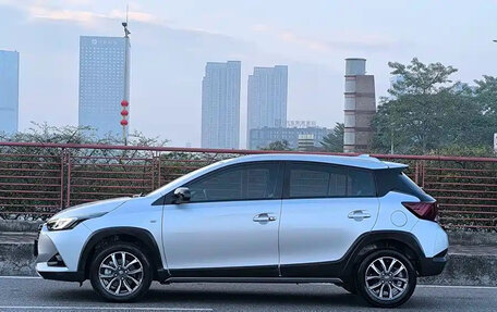 Toyota Yaris XP150 рестайлинг, 2022 год, 1 000 000 рублей, 7 фотография