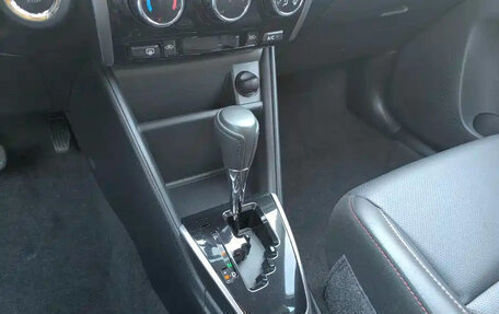 Toyota Yaris XP150 рестайлинг, 2022 год, 1 000 000 рублей, 20 фотография