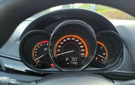 Toyota Yaris XP150 рестайлинг, 2022 год, 1 000 000 рублей, 25 фотография