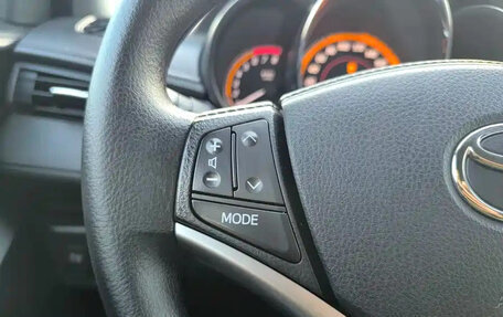 Toyota Yaris XP150 рестайлинг, 2022 год, 1 000 000 рублей, 22 фотография