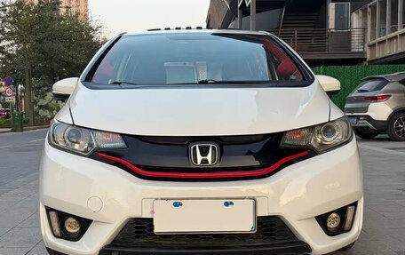 Honda Fit III, 2016 год, 2 фотография