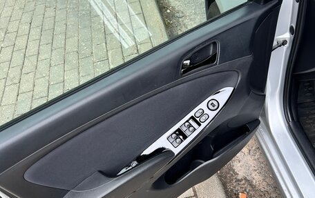 Hyundai Solaris II рестайлинг, 2015 год, 1 150 000 рублей, 9 фотография