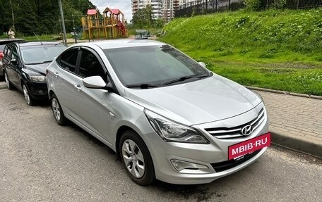 Hyundai Solaris II рестайлинг, 2015 год, 1 150 000 рублей, 3 фотография