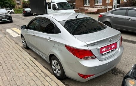 Hyundai Solaris II рестайлинг, 2015 год, 1 150 000 рублей, 5 фотография