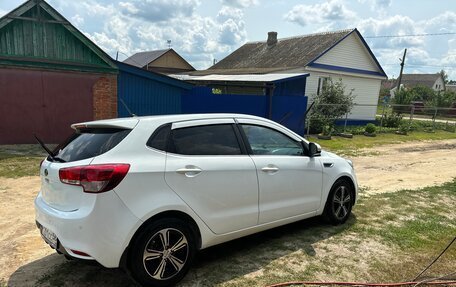 KIA Rio III рестайлинг, 2015 год, 910 000 рублей, 2 фотография