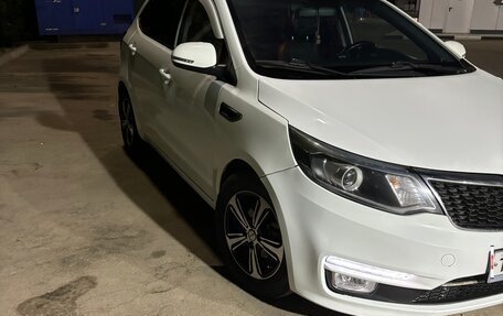 KIA Rio III рестайлинг, 2015 год, 910 000 рублей, 5 фотография