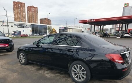 Mercedes-Benz E-Класс, 2020 год, 2 500 000 рублей, 5 фотография