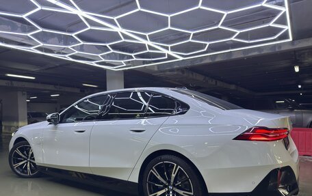 BMW 5 серия, 2025 год, 7 990 000 рублей, 3 фотография