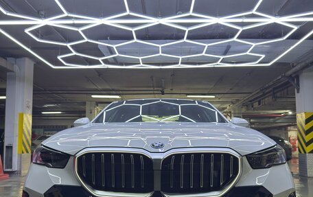 BMW 5 серия, 2025 год, 7 990 000 рублей, 4 фотография