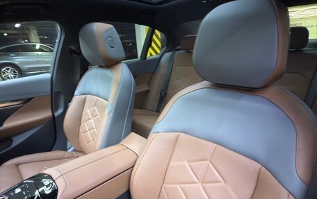 BMW 5 серия, 2025 год, 7 990 000 рублей, 8 фотография