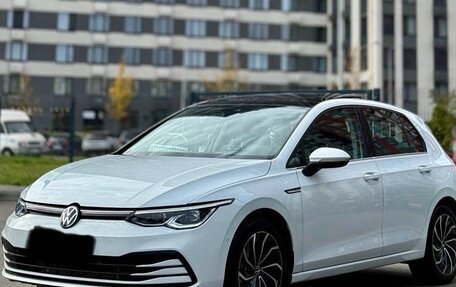 Volkswagen Golf VIII, 2022 год, 2 050 000 рублей, 4 фотография