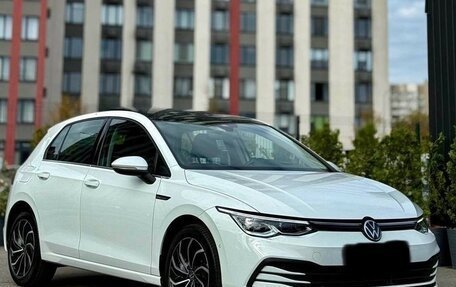 Volkswagen Golf VIII, 2022 год, 2 050 000 рублей, 3 фотография