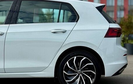 Volkswagen Golf VIII, 2022 год, 2 050 000 рублей, 7 фотография