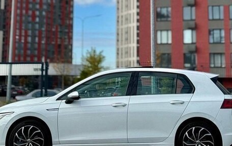 Volkswagen Golf VIII, 2022 год, 2 050 000 рублей, 8 фотография