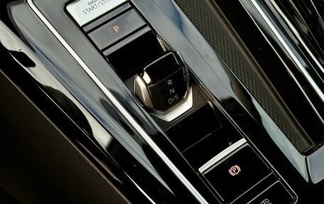 Volkswagen Golf VIII, 2022 год, 2 050 000 рублей, 15 фотография