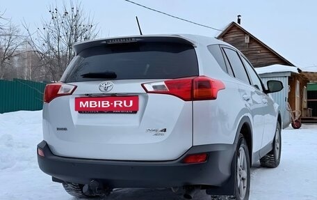 Toyota RAV4, 2013 год, 1 690 000 рублей, 2 фотография