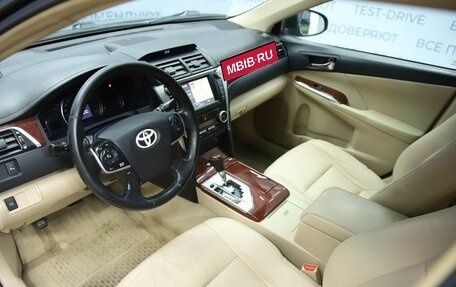 Toyota Camry, 2012 год, 1 550 000 рублей, 10 фотография