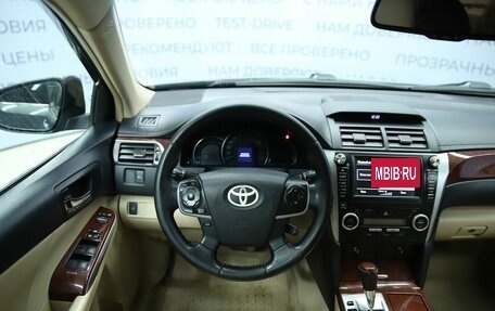 Toyota Camry, 2012 год, 1 550 000 рублей, 12 фотография