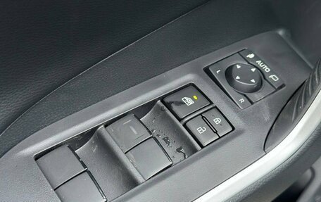 Toyota RAV4, 2025 год, 4 080 000 рублей, 8 фотография